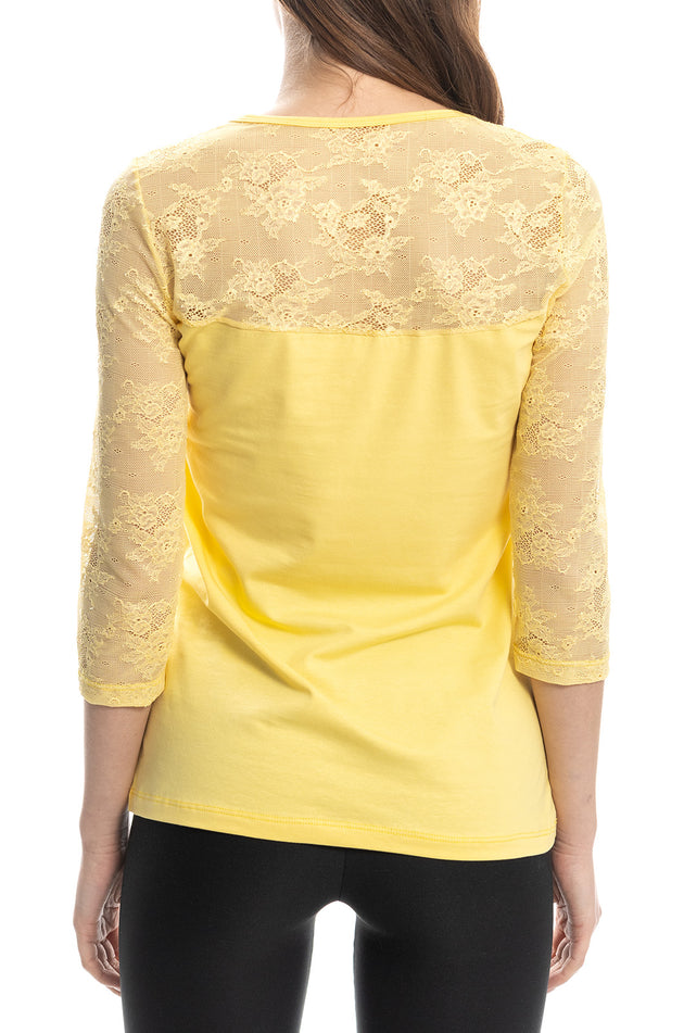Жълта памучна блуза с дантелени ръкави и деколте 5422