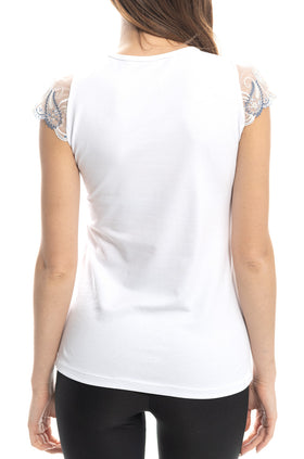 Бяла памучна блуза с бели и сини елементи от бродирана дантела 5423