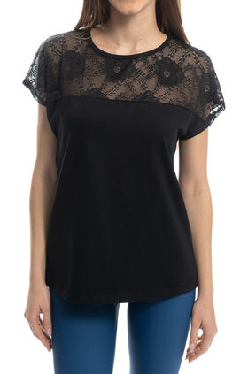 Черна памучна блуза с паднал ръкав и дантела 5298