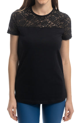 Черна памучна блуза с дантелени платка и ръкав 5421