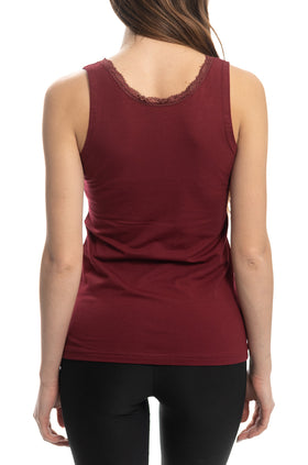 Памучен потник, цвят бордо, обточен с дантела 6550