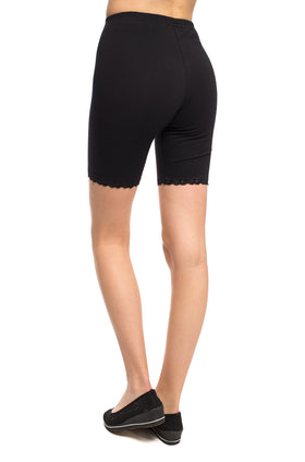 Черни памучни бермуди с дантела 342-21