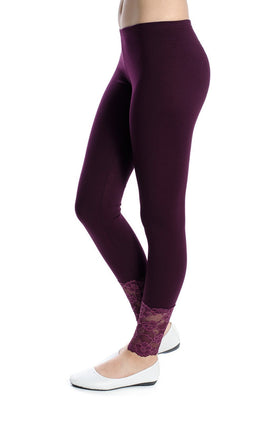 Памучен клин, цвят патладжан с дантела 3422