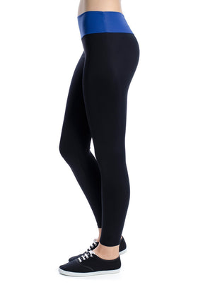 Черен микрофибърен клин със син колан 3441