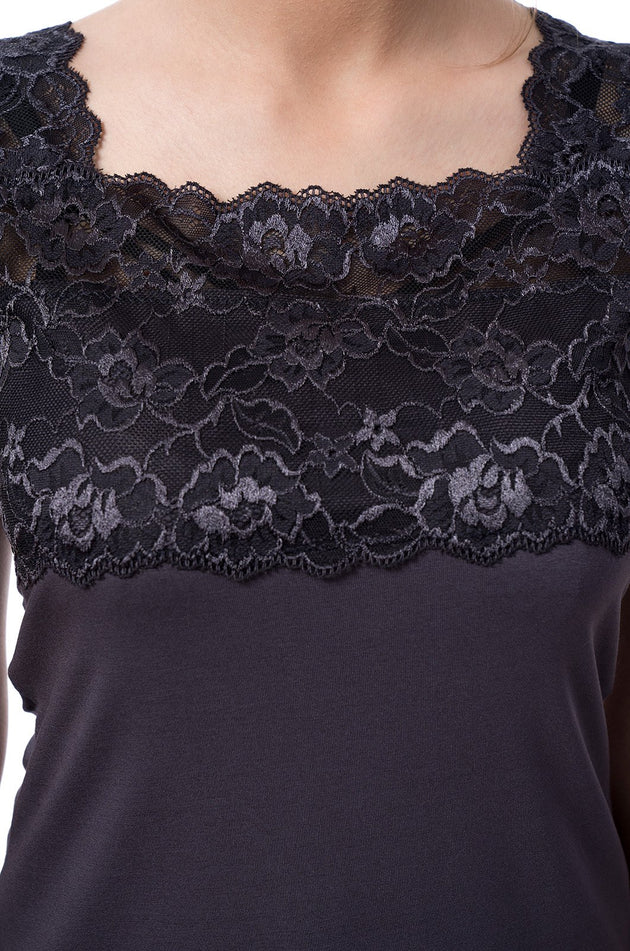 Тъмносива памучна дамска блуза с дантела 5201