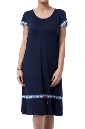 Тъмносиня памучна дамска нощница с бяло-синя дантела 3611